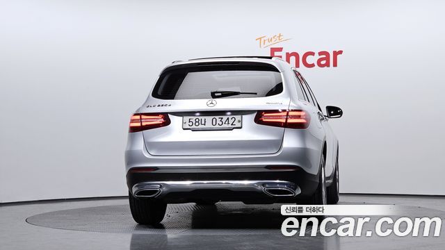 Mercedes-Benz GLC-Class 2017 — photo 4