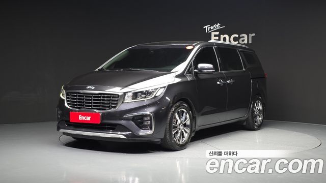 Kia Canival 2019 — photo 1