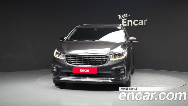 Kia Canival 2019 — photo 3