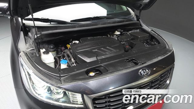Kia Canival 2019 — photo 6