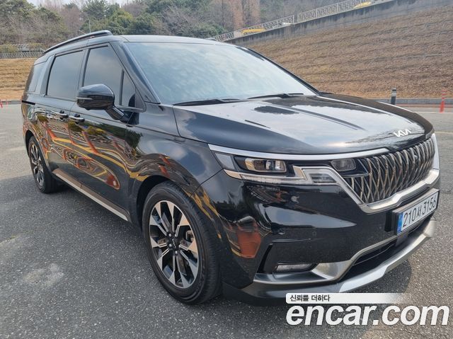 Kia Canival 2022 — photo 3