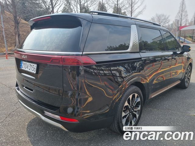 Kia Canival 2022 — photo 4