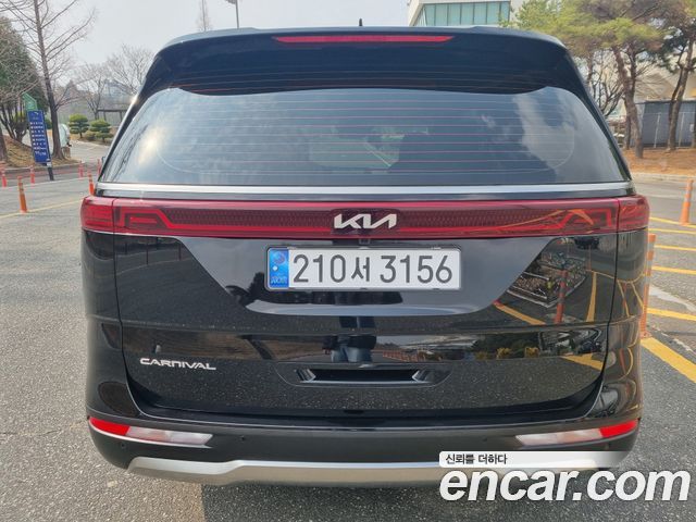 Kia Canival 2022 — photo 5