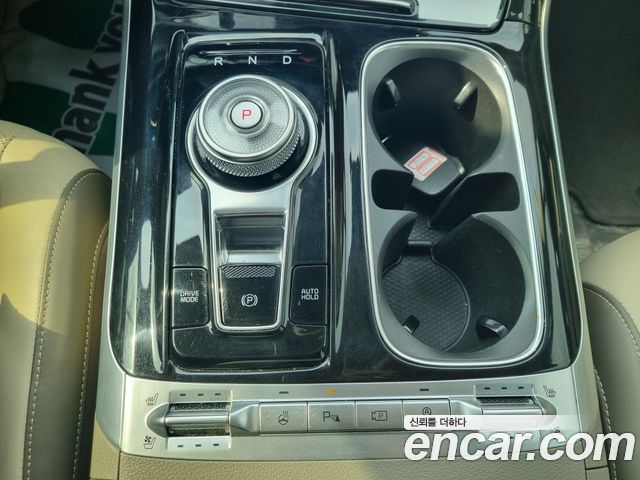 Kia Canival 2022 — photo 8