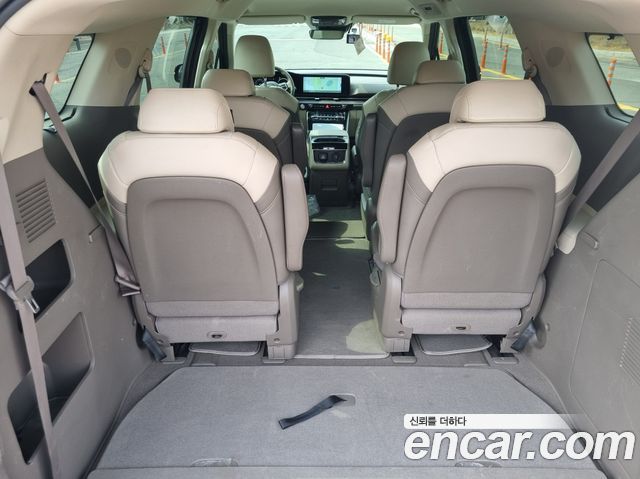 Kia Canival 2022 — photo 17