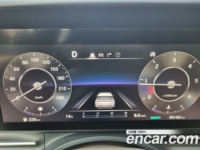 Kia Canival 2022 — photo 19