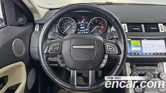 Land Rover Range Rover Evoque 2017 — photo 13