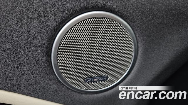 Land Rover Range Rover Evoque 2017 — photo 17