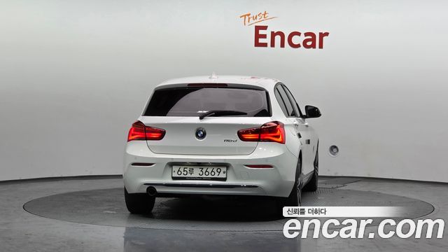 BMW 1-Series 2019 — photo 4