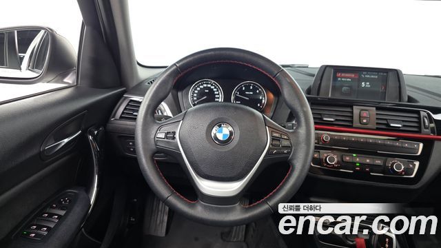 BMW 1-Series 2019 — photo 13