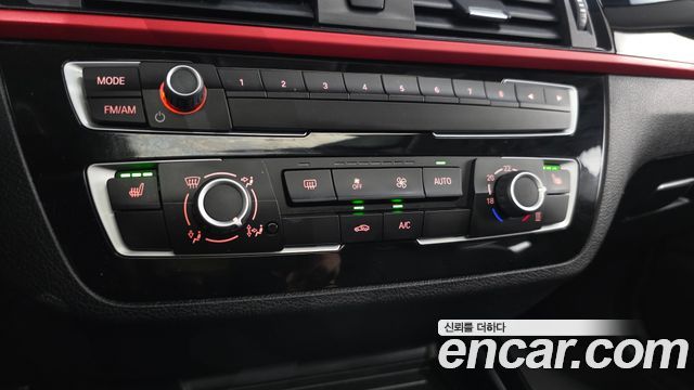 BMW 1-Series 2019 — photo 16