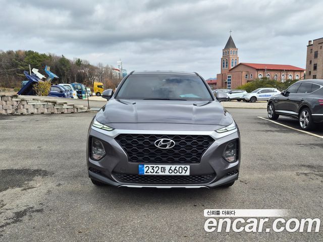Hyundai Santafe 2019 — photo 1
