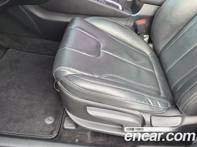 Hyundai Santafe 2019 — photo 19