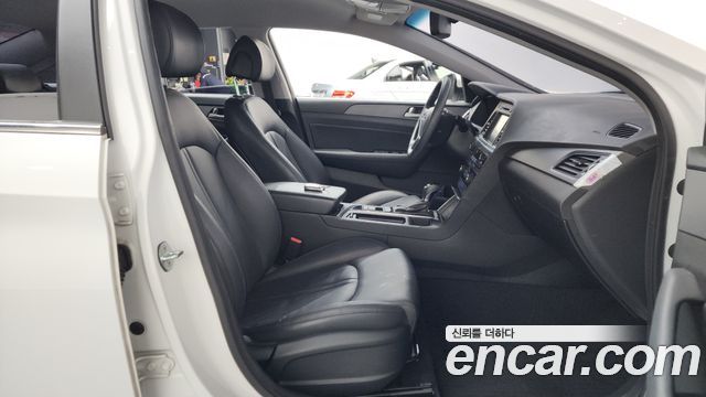 Hyundai Sonata 2017 — photo 11
