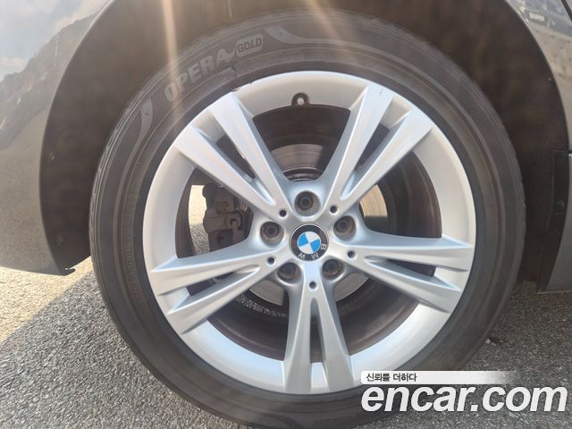 BMW 2-Series 2017 — photo 10