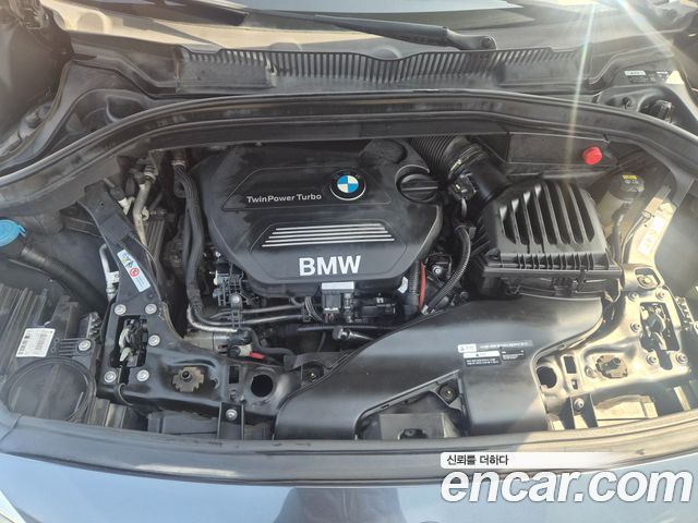 BMW 2-Series 2017 — photo 11
