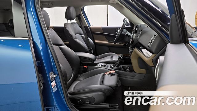 Mini Countryman 2018 — photo 10