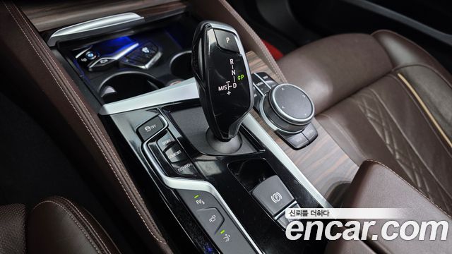 BMW Gran Turismo 2020 — photo 9