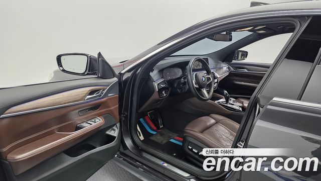 BMW Gran Turismo 2020 — photo 10
