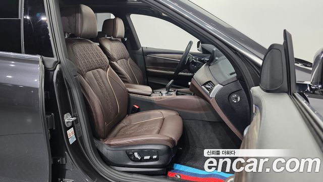 BMW Gran Turismo 2020 — photo 11