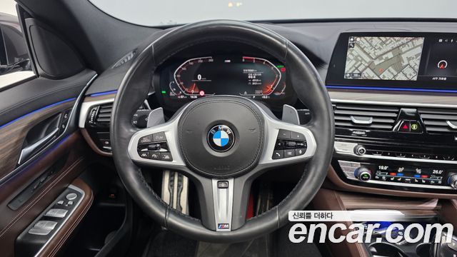 BMW Gran Turismo 2020 — photo 13
