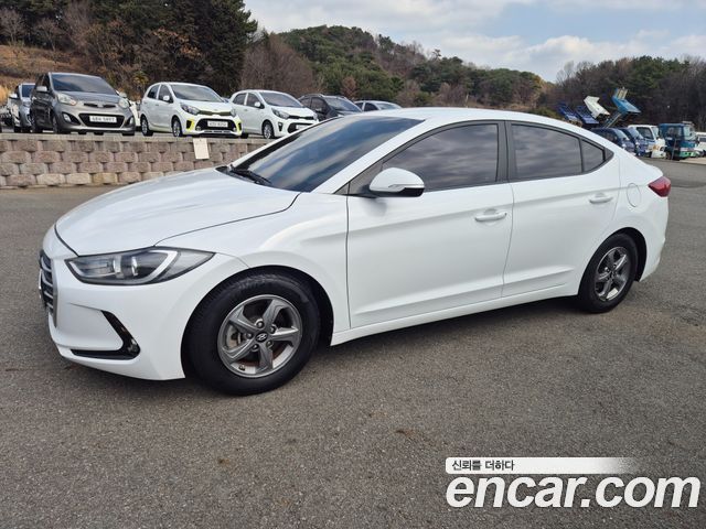 Hyundai AVANTE 2018 — photo 2