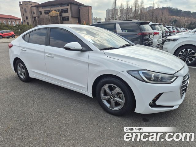 Hyundai AVANTE 2018 — photo 3