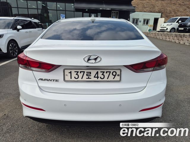 Hyundai AVANTE 2018 — photo 6
