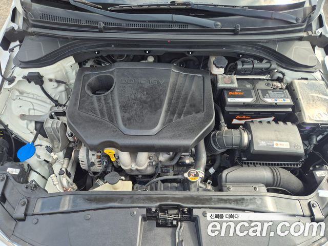 Hyundai AVANTE 2018 — photo 10