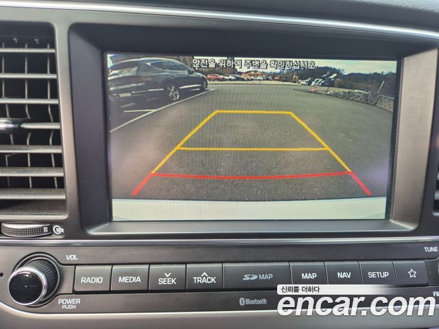 Hyundai AVANTE 2018 — photo 14