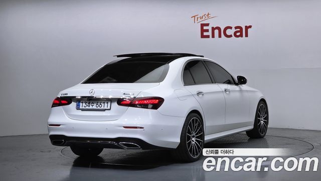 Mercedes-Benz E-Class 2021 — photo 2