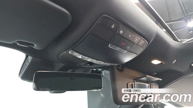 Mercedes-Benz E-Class 2021 — photo 18