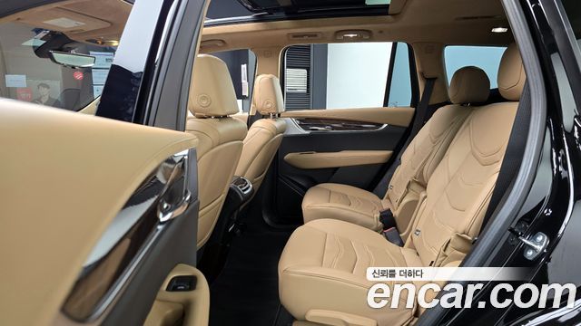 Cadillac XT6 2024 — photo 13