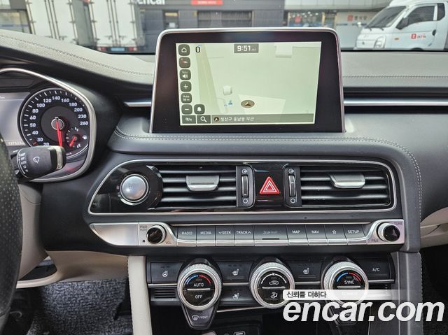 Genesis G70 2018 — photo 6