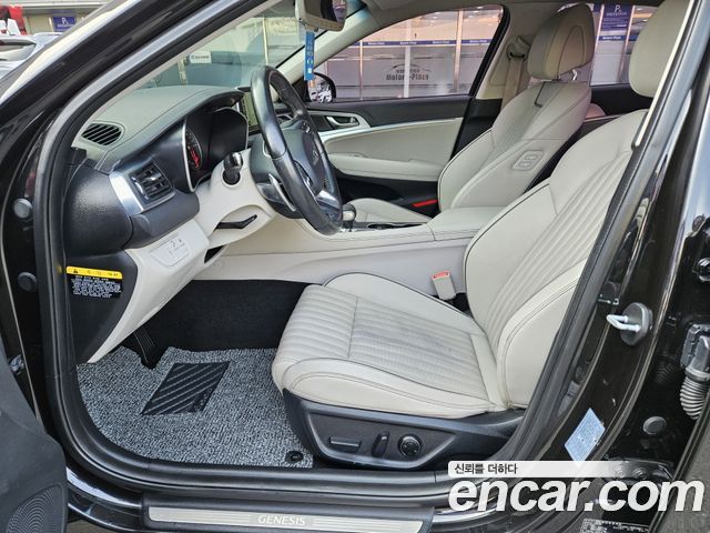 Genesis G70 2018 — photo 15