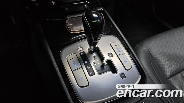 Hyundai Genesis 2012 — photo 9