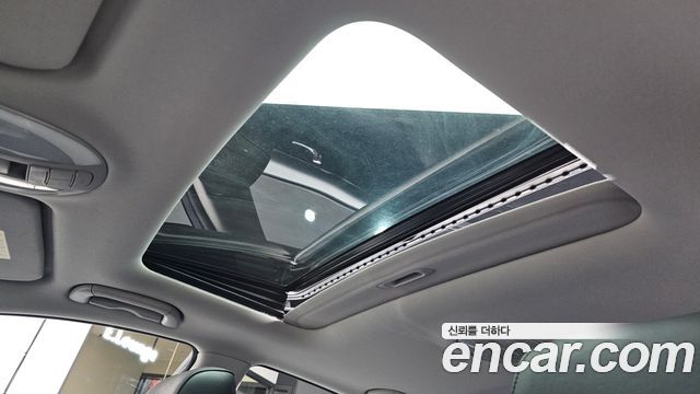 Hyundai Genesis 2012 — photo 17
