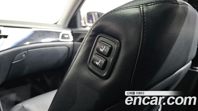 Hyundai Genesis 2012 — photo 18