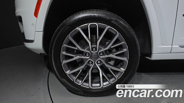 Jeep Cherokee 2021 — photo 5