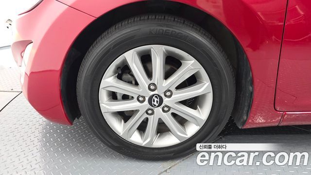 Hyundai AVANTE 2015 — photo 5