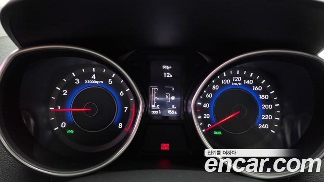 Hyundai AVANTE 2015 — photo 8