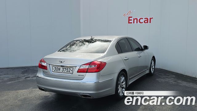 Hyundai Genesis 2012 — photo 2