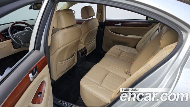 Hyundai Genesis 2012 — photo 12