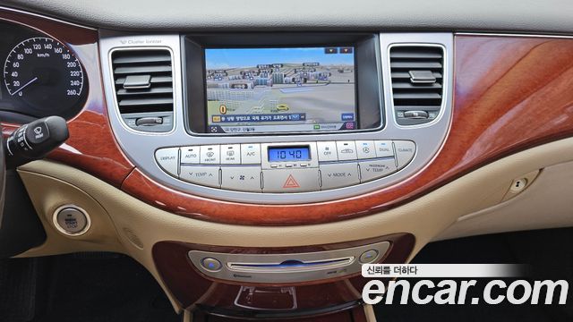 Hyundai Genesis 2012 — photo 14