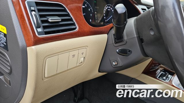 Hyundai Genesis 2012 — photo 16