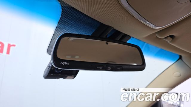 Hyundai Genesis 2012 — photo 18