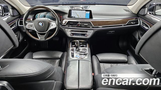 BMW 7-Series 2016 — photo 7
