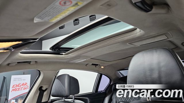 BMW 7-Series 2016 — photo 19