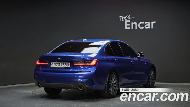 BMW 3-Series 2021 — photo 2