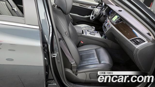 Genesis G80 2018 — photo 12